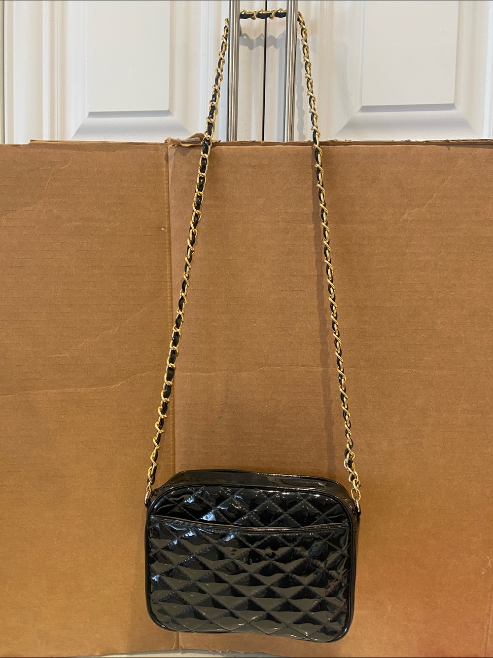Sleek Black faux glossy bag - Picture 5 of 13